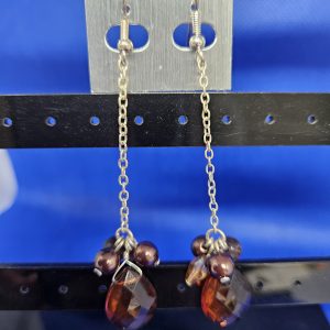 DROP EARRINGS